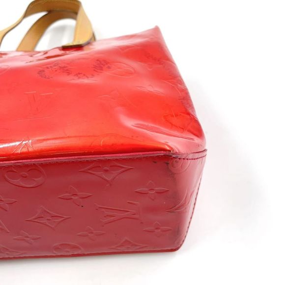 Louis Vuitton Reed PM Monogram Vernis Monogram Vernis Enamel Leather Red Shoulder Bags
